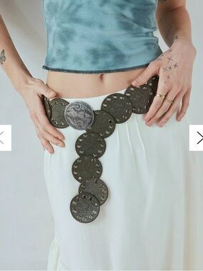 Betty Stamped Leather Western
Belt